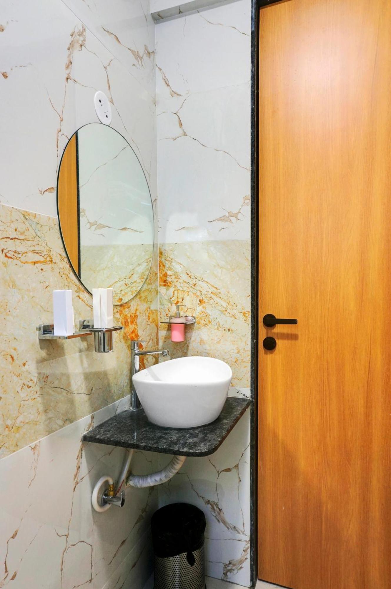 Palm Suites Baner- Indian Nationals Only Pune Exterior foto